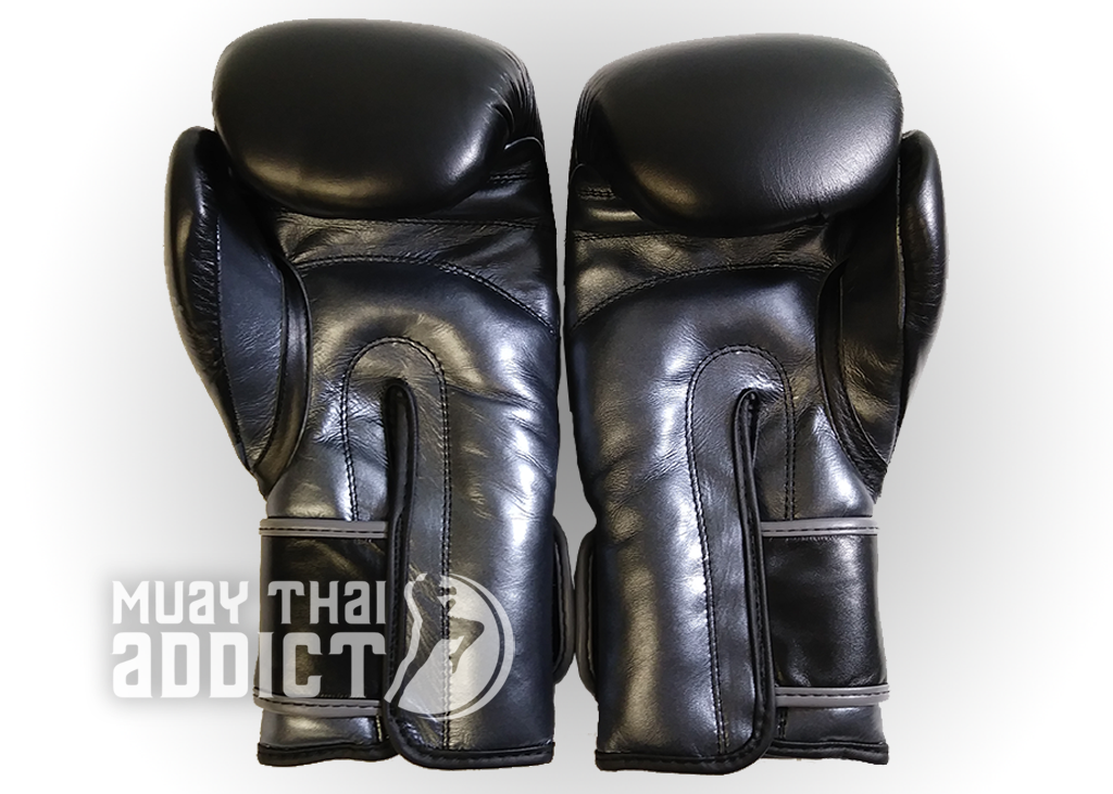 Phaya Rachasi Pro Boxing Gloves - Black